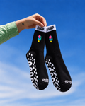 BLACK + WHITE GRIPPY SOCKS BASICS